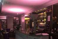 Bar, Kafe dan Lounge Hotel Le Dome