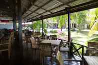 ร้านอาหาร D' Coconut Pulau Besar Resort