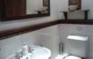 Toilet Kamar 6 Remarkable 3 Bed Cottage in Bath