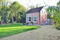 Exterior Beechwood Cottage