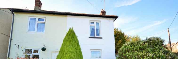 Exterior Charnwood Cottage