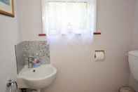 Toilet Kamar Whitestones