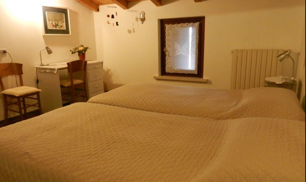 Bedroom 4 B&BCasanonniBorgoAngeli