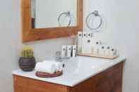 Toilet Kamar North Edge Inn