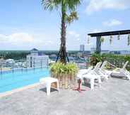 Swimming Pool 4 Hak Huot Hotel I