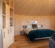 Bedroom 2 Luxury and Peaceful 1-bed Roundhouse With Hot Tub