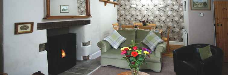 Lobi Charming Devon Holiday Cottage