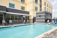 สระว่ายน้ำ Fairfield Inn & Suites by Marriott Tampa Riverview