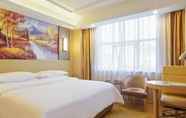 Bedroom 5 Vienna Hotel Jinshan Road Yiyang