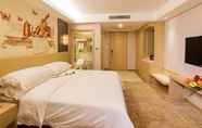 Bedroom 2 Vienna Hotel Jinshan Road Yiyang