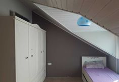 Kamar Tidur 6 Payallar Villa