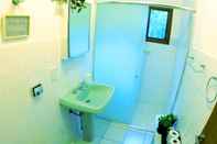 In-room Bathroom Lampião Hostel
