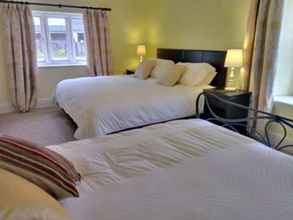 Kamar Tidur 4 Cotswolds Valleys Accommodation-Med Hall