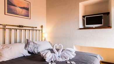 Kamar Tidur 4 Rental in Rome Arco della Ciambella Penthouse