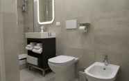 Toilet Kamar 6 Area39