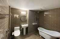 Toilet Kamar CS Plaza Hotel