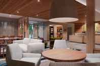 Lobi Fairfield Inn & Suites by Marriott Shawnee