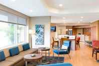 Lobby TownePlace Suites by Marriott Cincinnati Fairfield