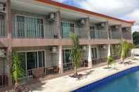 Swimming Pool Resort de Hera