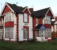 Exterior 5 Lenton Lodge Guest House