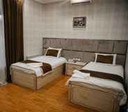 Kamar Tidur 4 Shahlo Hotel