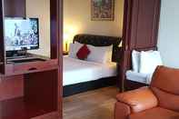 Kamar Tidur Nice Service Suites At Times Square