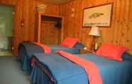 Bedroom 2 Zachar Bay Lodge Inc