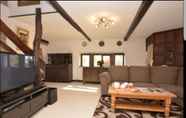 Common Space 2 Greave Farmhouse 3-bed Cottage in Todmorden
