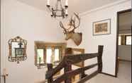 ล็อบบี้ 5 Greave Farmhouse 3-bed Cottage in Todmorden