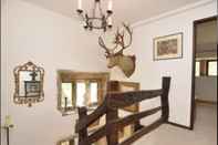 ล็อบบี้ Greave Farmhouse 3-bed Cottage in Todmorden
