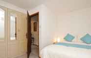 Bedroom 6 Greave Farmhouse 3-bed Cottage in Todmorden