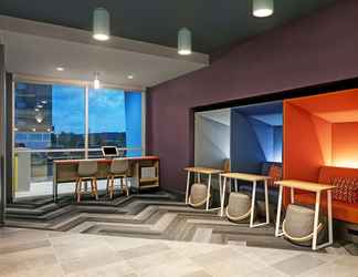 Lobby 2 Tru by Hilton Knoxville West Turkey Creek