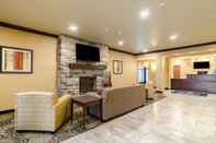 Lobi Cobblestone Inn & Suites - Brookville