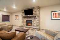 Common Space Cobblestone Inn & Suites - Brookville