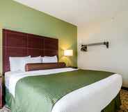 Kamar Tidur 3 Cobblestone Hotel & Suites - Cozad