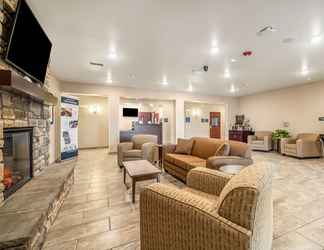 Lobi 2 Cobblestone Hotel & Suites - Cozad