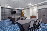 Functional Hall GLō Best Western Dawley Farms In Sioux Falls