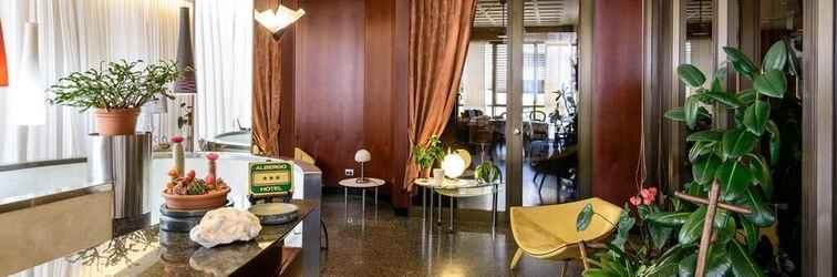 Lobby Hotel Schenatti