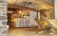 Bar, Cafe and Lounge 2 La Grange de l'Ardeyrol