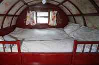 Bedroom Jura @ Westcote Glamping