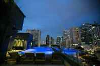 Swimming Pool Wealth Lodge Asoke by Favstay