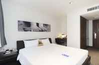 ห้องนอน Silver Living Phrom Phong by Favstay