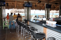 Quầy bar, cafe và phòng lounge The Anna Maria Island Beach Paradise 6