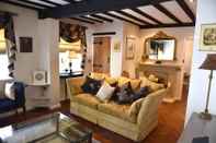 พื้นที่สาธารณะ Luxury Cottage Near Windsor Castle