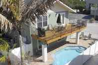 Swimming Pool The Anna Maria Island Beach Paradise 10