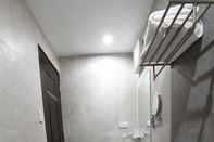 In-room Bathroom Pension Ivatan