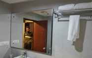 Toilet Kamar 2 Hotel Marygold Agra