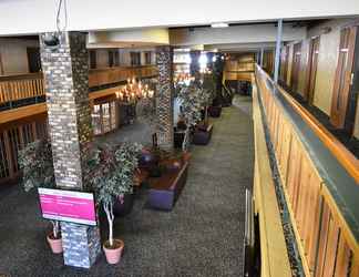 Lobby 2 Canad Inns Destination Centre Portage la Prairie