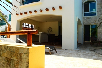 Lobby 4 Box Cay Luxury Ocean Front Villa