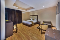 Kamar Tidur Hotel Golden Leaf Kashmir